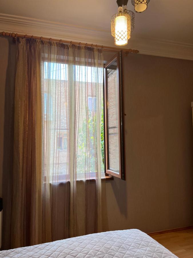 Apartment 54 Tbilisi Esterno foto