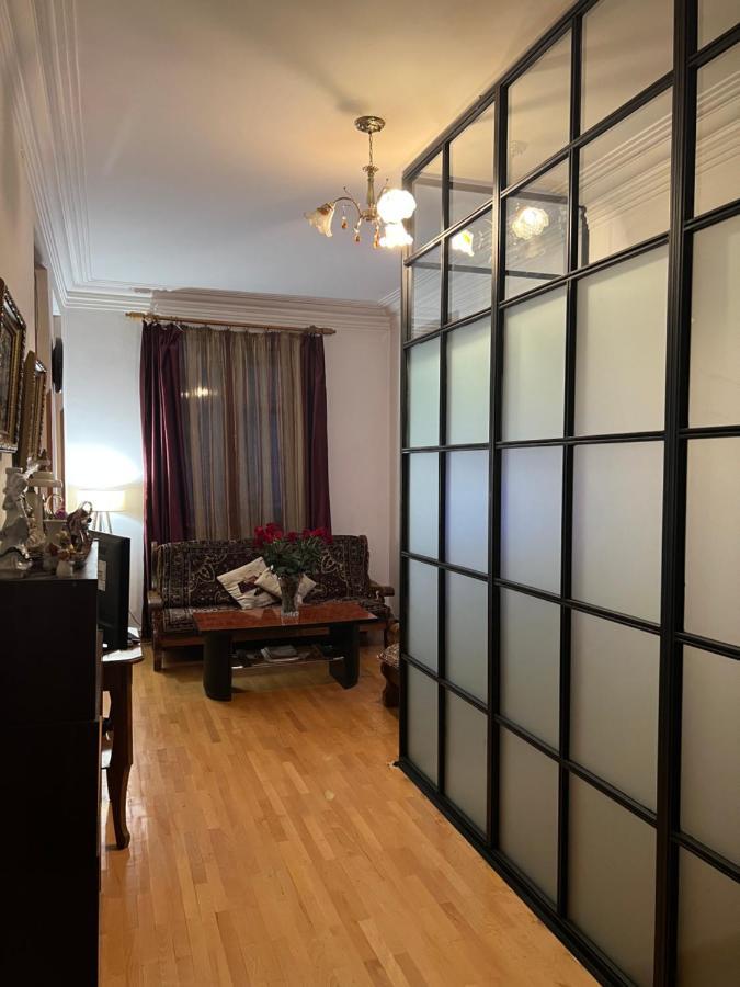 Apartment 54 Tbilisi Esterno foto